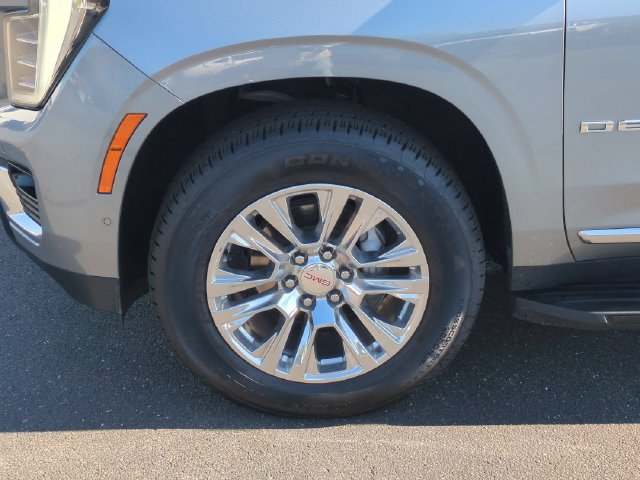 Certified 2025 GMC Yukon Denali AWD/4WD image 10