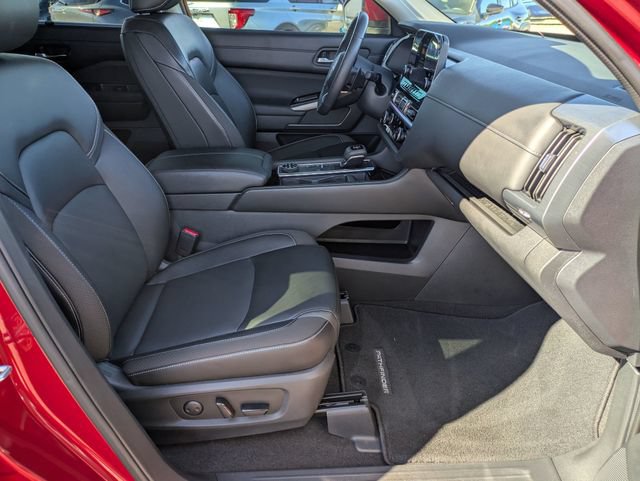 Used 2024 Nissan Pathfinder SL AWD/4WD image 28