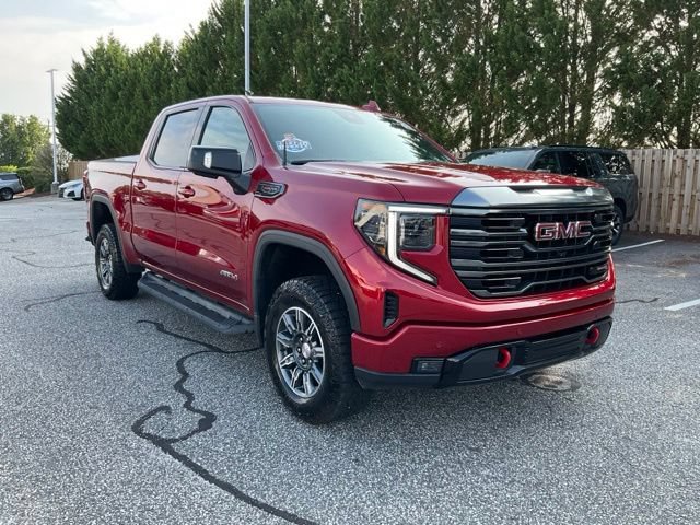 Used 2024 GMC Sierra 1500 AT4 w/ Technology Package AWD/4WD image 3