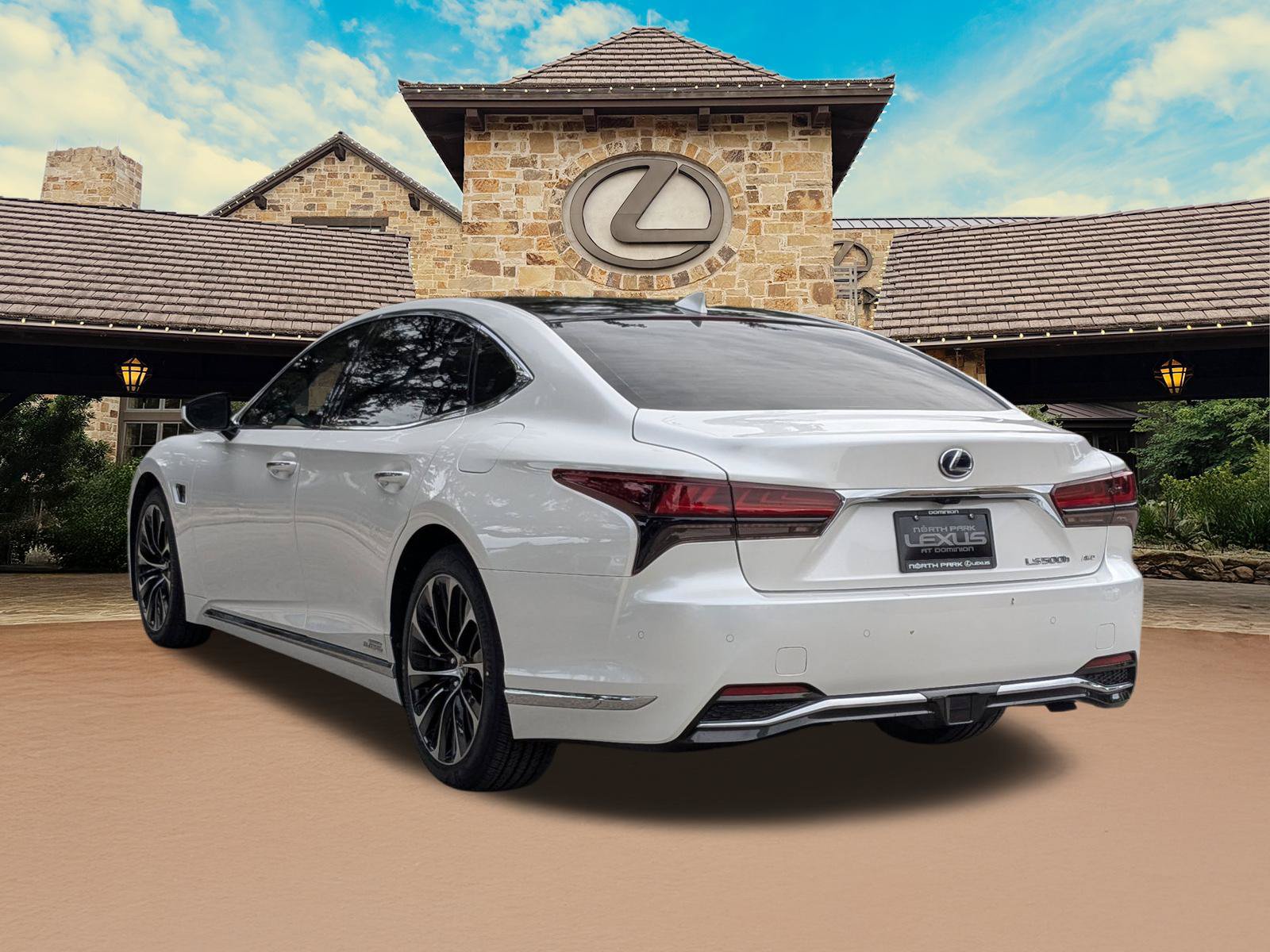 Certified 2022 Lexus LS 500h AWD w/ Luxury Package image 3