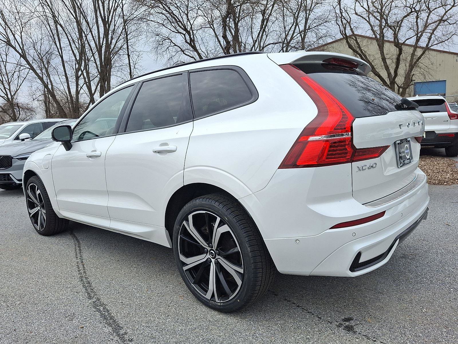 Certified 2023 Volvo XC60 T8 Ultimate image 4