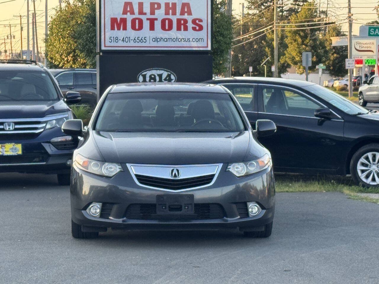 Used 2012 Acura TSX w/ Technology Package FWD image 2