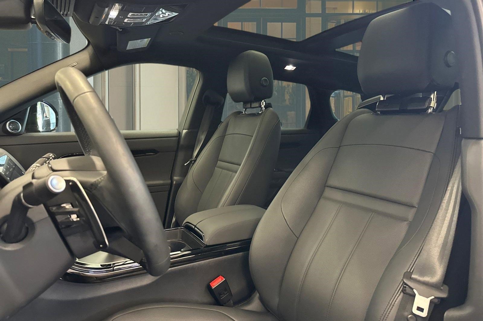 Certified 2026 Land Rover Range Rover Evoque S image 6