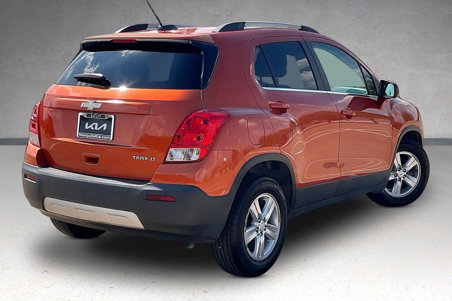 Used 2015 Chevrolet Trax LT w/ LT Sun and Sound Package FWD image 21