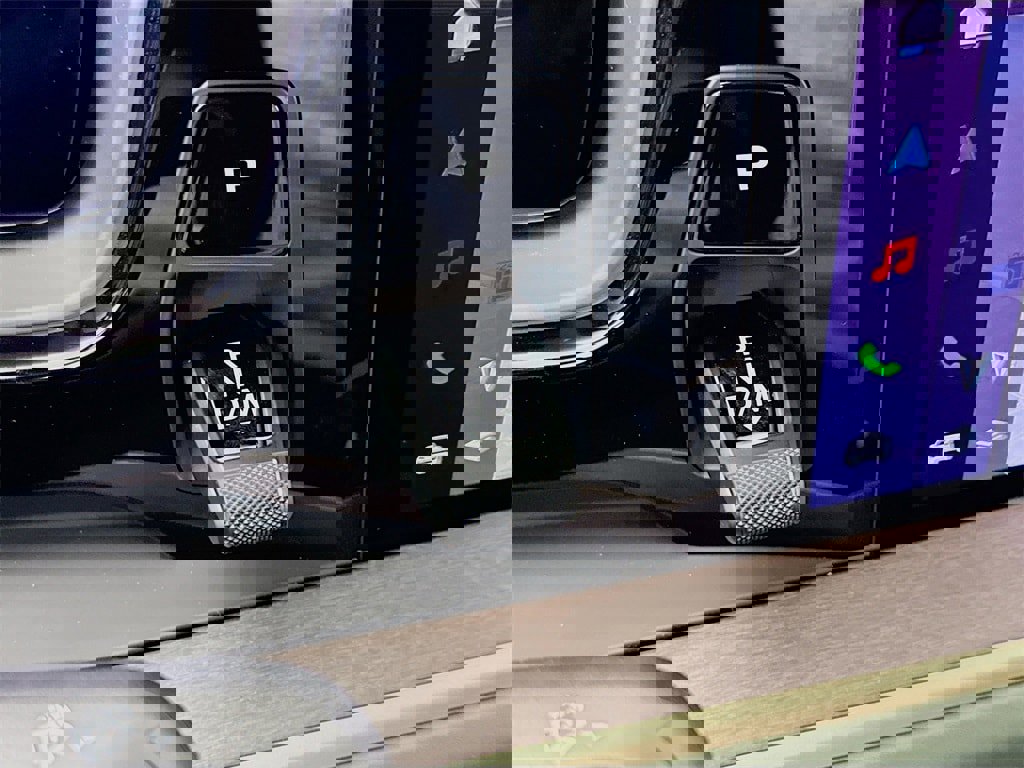 New 2026 Porsche Cayenne image 22