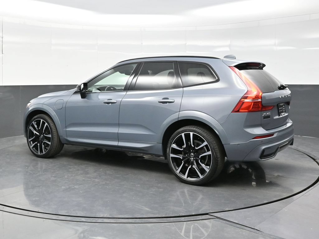 Used 2024 Volvo XC60 T8 Ultimate AWD/4WD image 4
