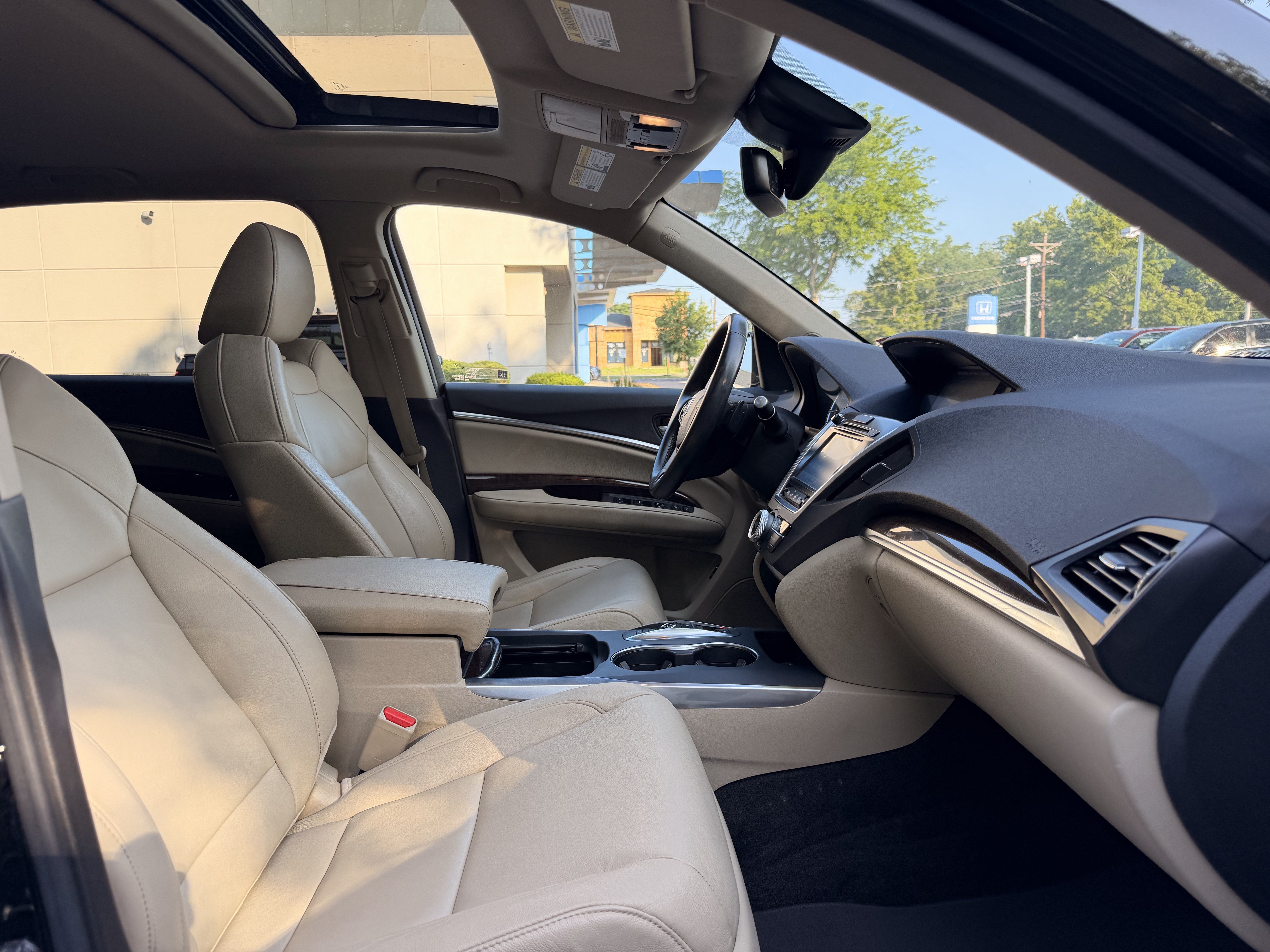 Used 2020 Acura MDX SH-AWD image 18