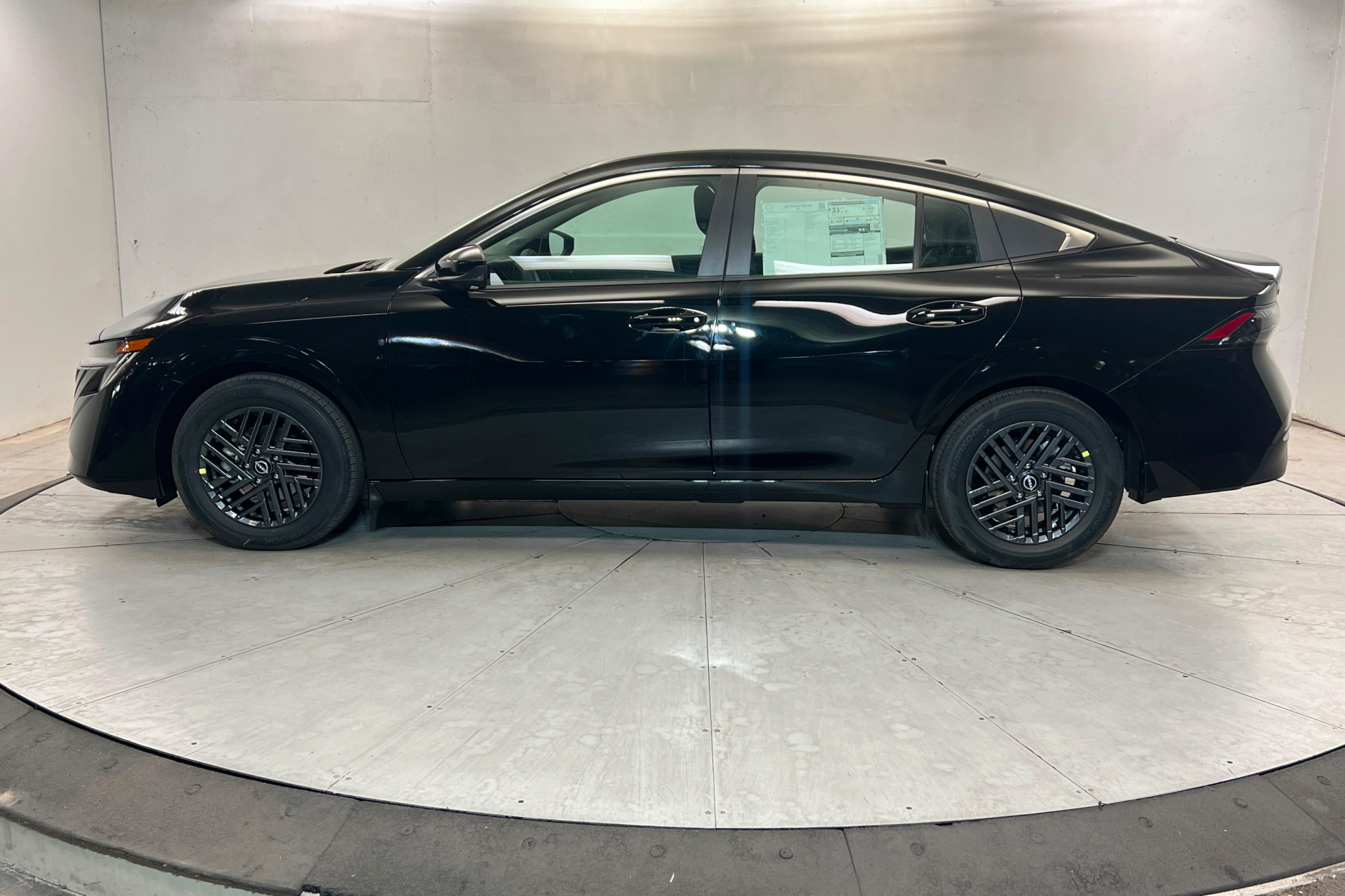 New 2027 Nissan Sentra SV w/ SV Convenience Package FWD image 2