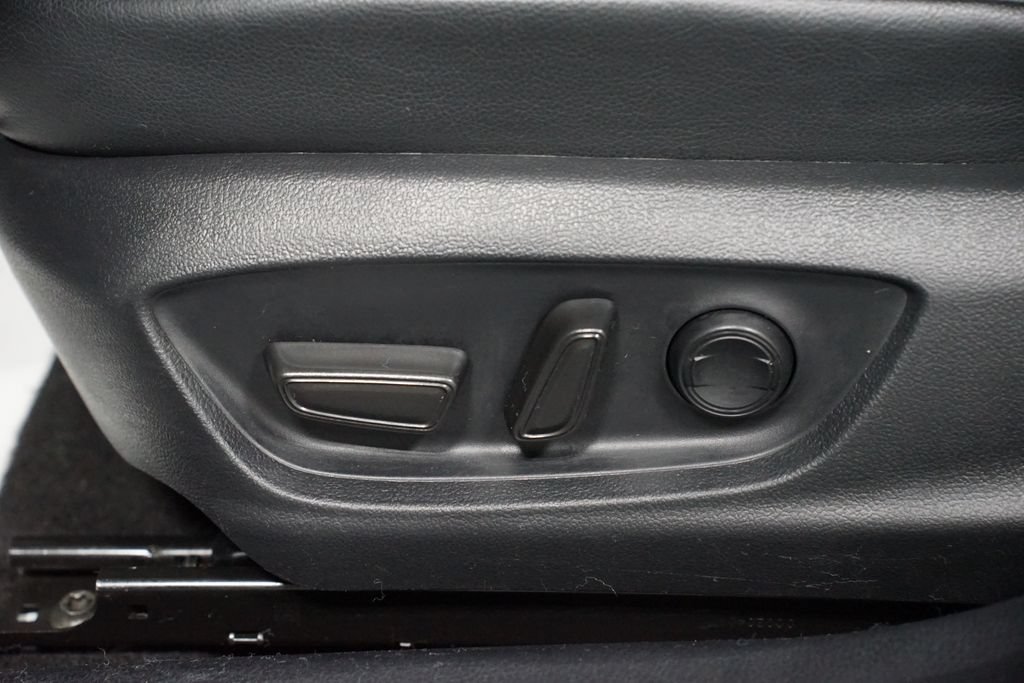 Certified 2024 Toyota Camry SE FWD image 31