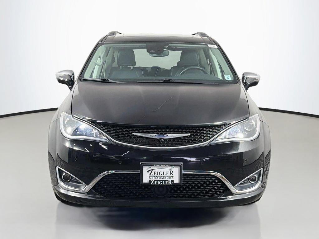 Used 2020 Chrysler Pacifica Limited w/ Advanced Safetytec Group FWD image 2