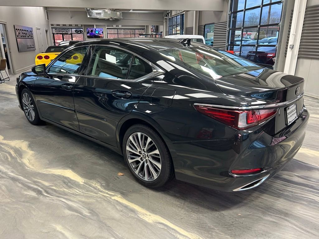 Used 2019 Lexus ES 350 w/ Premium Package image 32