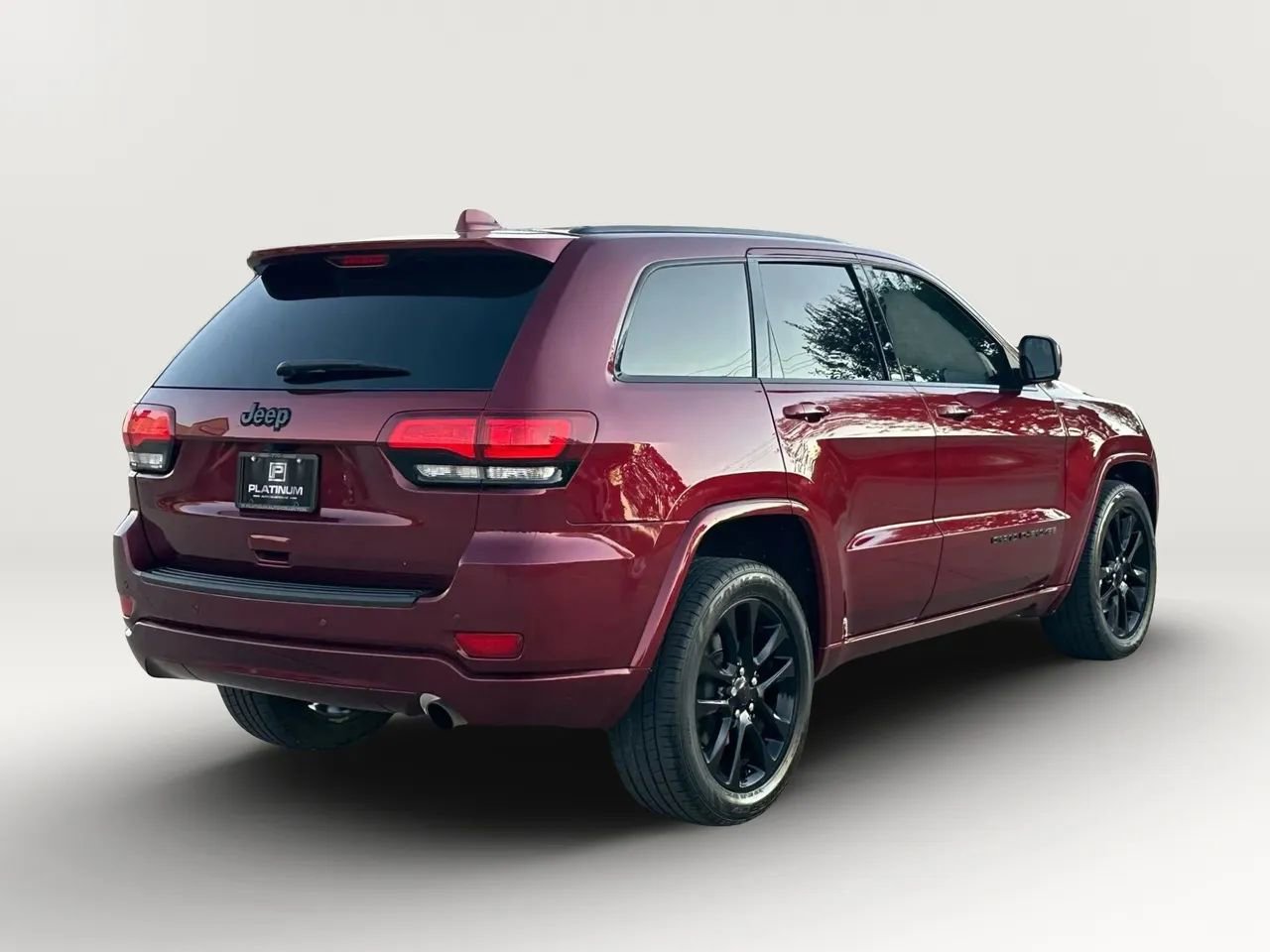 Used 2021 Jeep Grand Cherokee Laredo X image 5