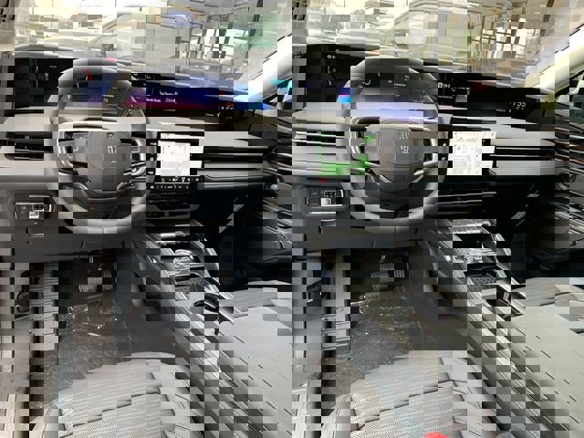 New 2026 Lincoln Nautilus Reserve w/ Jet Appearance Package image 24