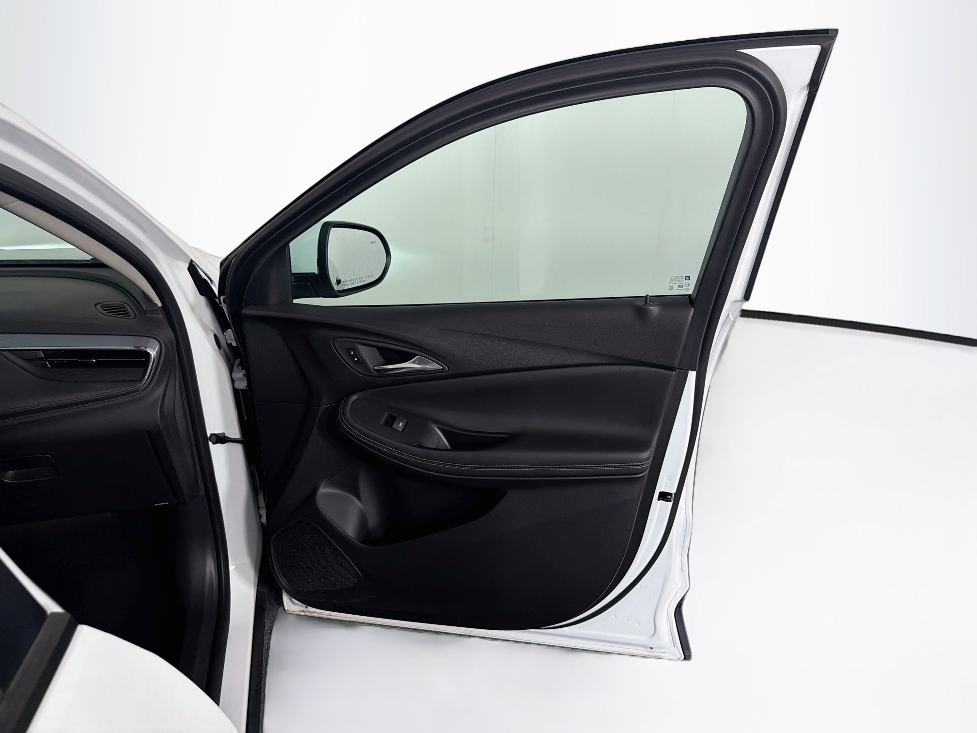 Used 2025 Buick Encore GX Preferred FWD image 33