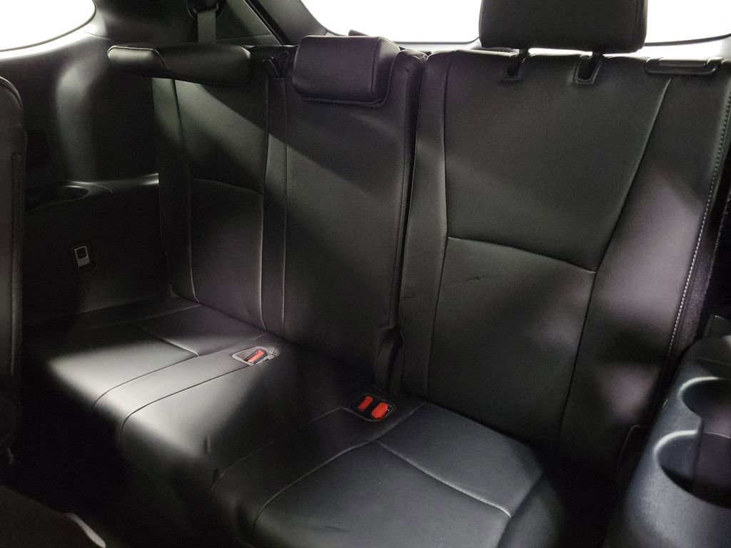Used 2023 Toyota Highlander XSE AWD/4WD image 21