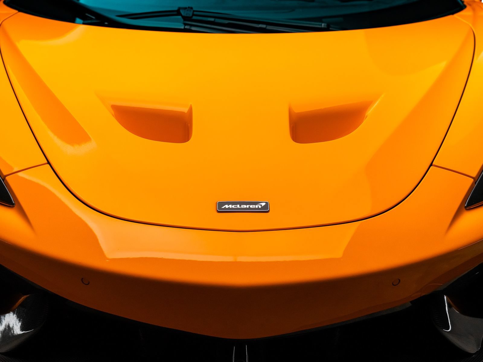 Used 2020 McLaren 620R RWD image 20