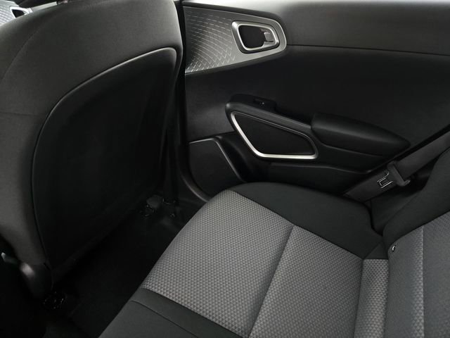 Used 2025 Kia Soul LX image 13