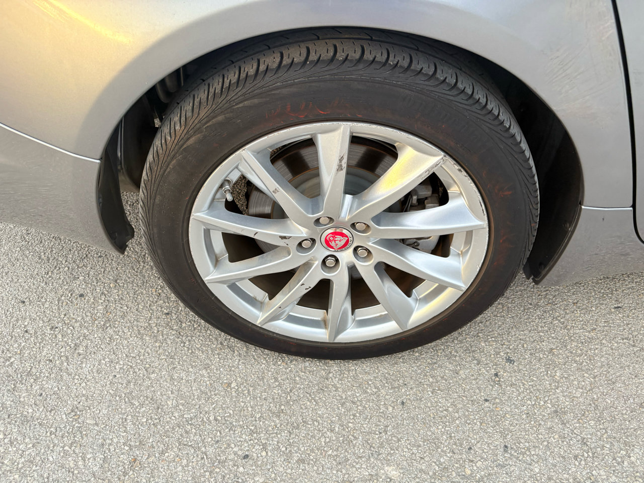 Used 2015 Jaguar XF Premium image 55