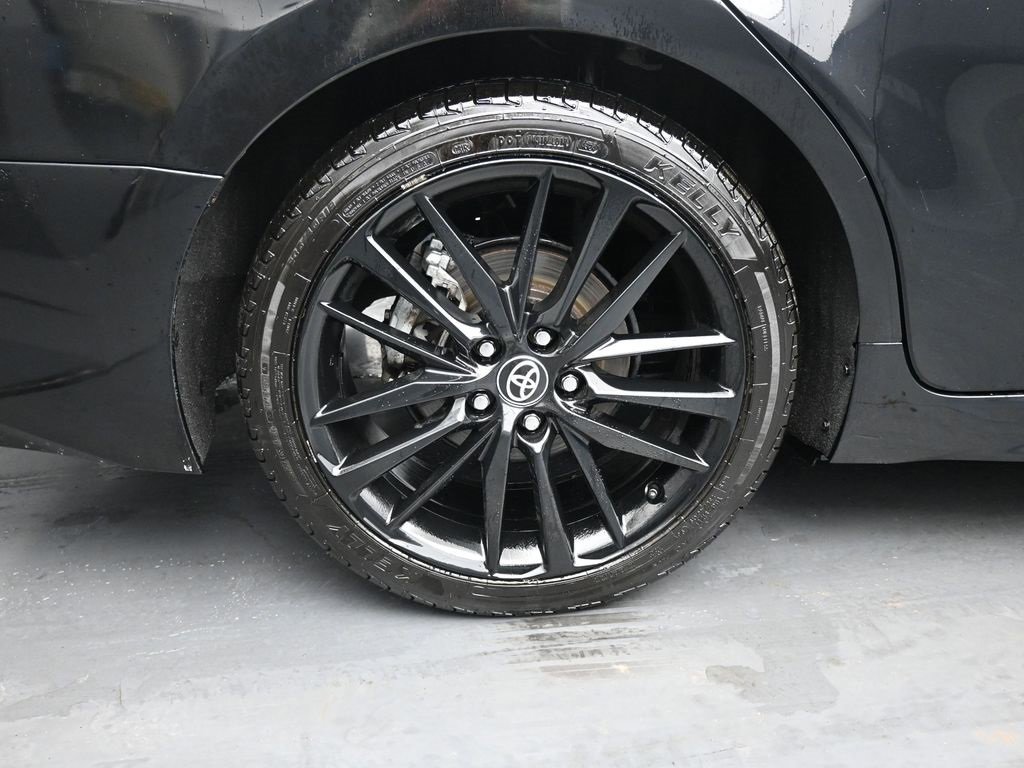 Used 2023 Toyota Camry XSE image 10