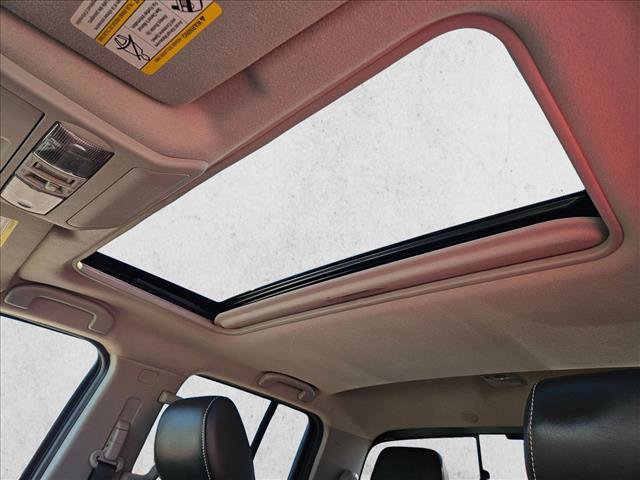 Used 2020 Nissan Frontier PRO-4X w/ Pro-4x Utility Package image 17