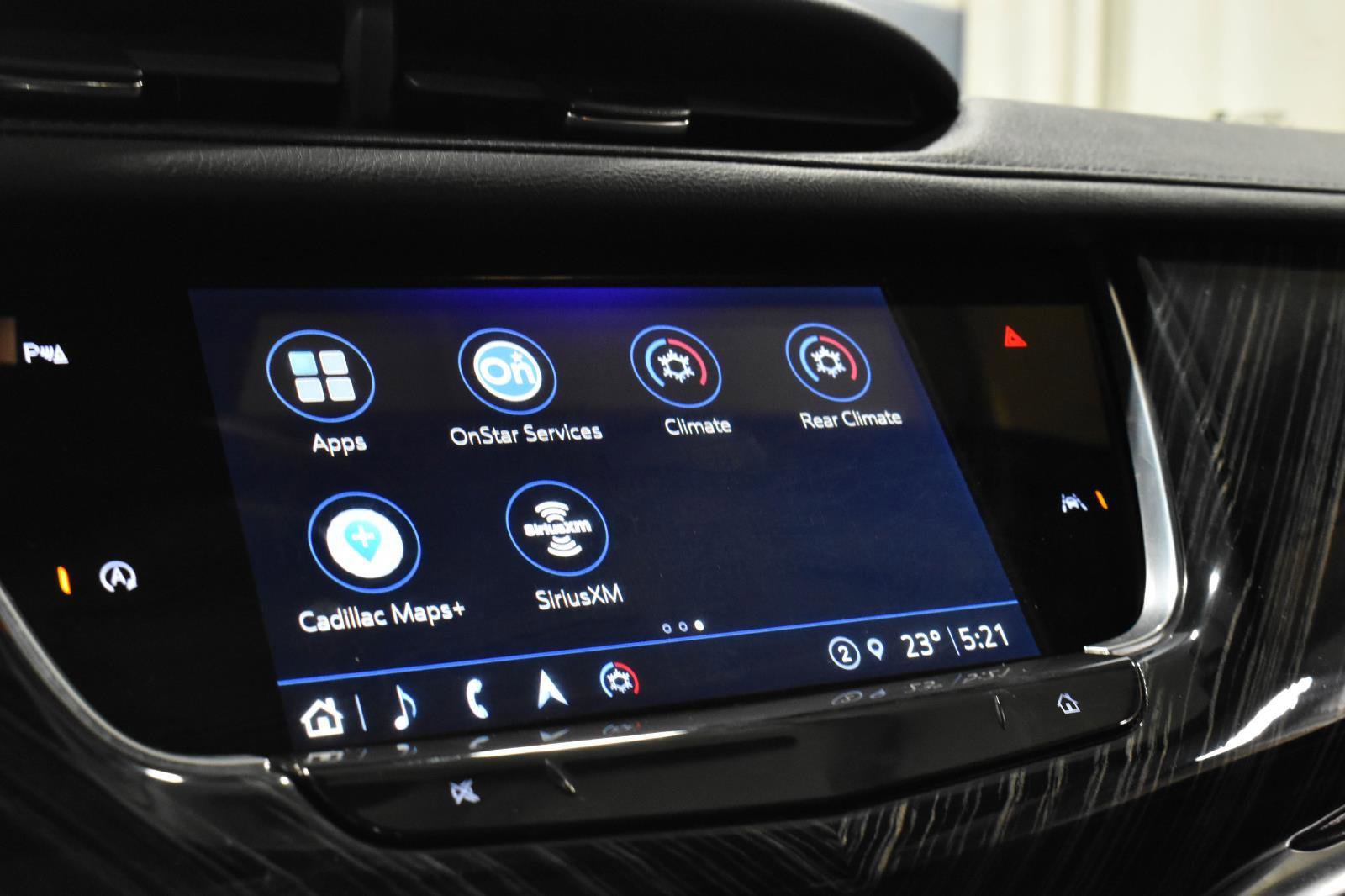 Certified 2025 Cadillac XT6 Premium Luxury image 15