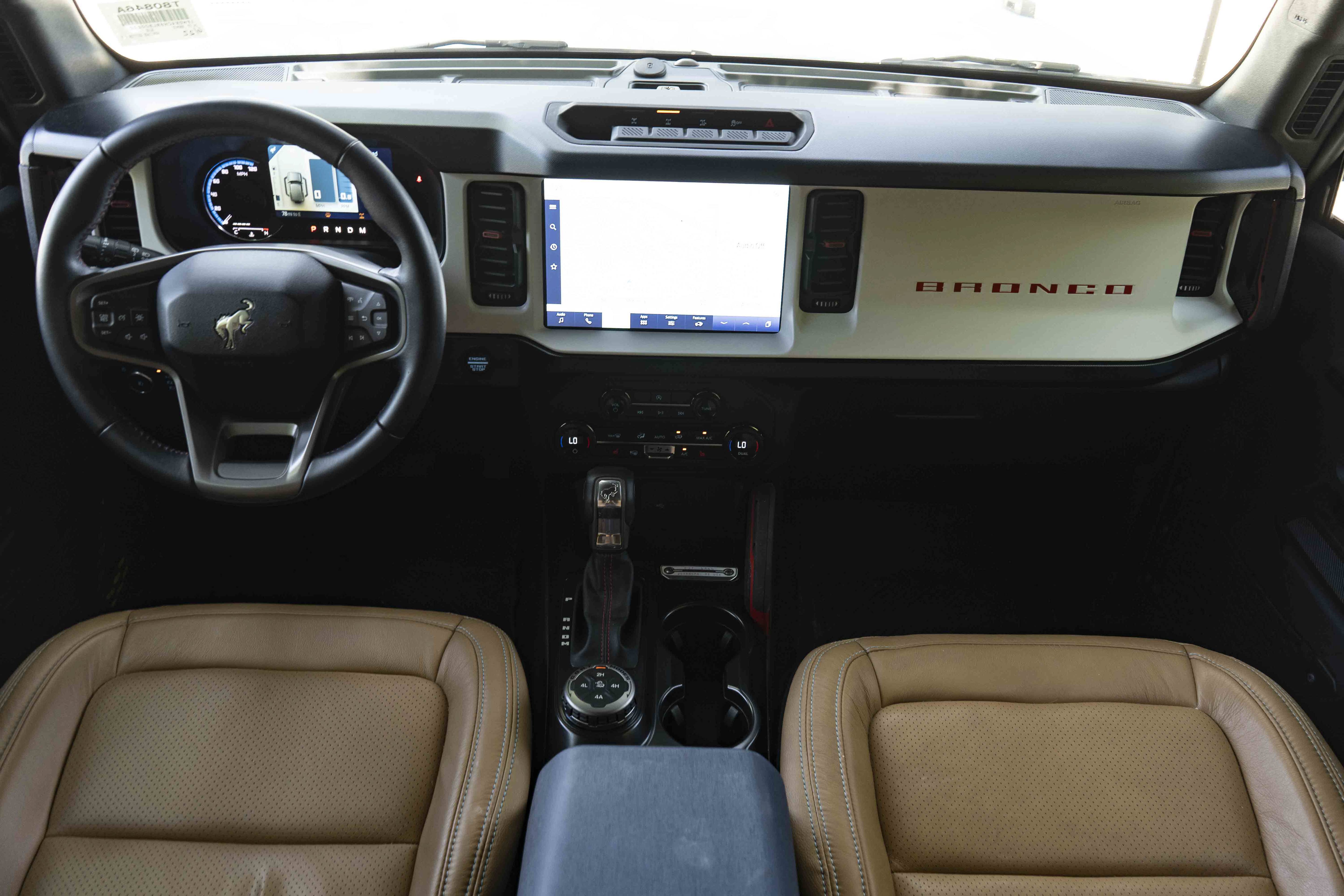 Used 2024 Ford Bronco Heritage Edition AWD/4WD image 25