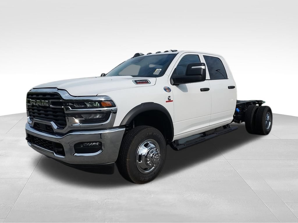 New 2026 RAM 3500 Tradesman AWD/4WD image 4