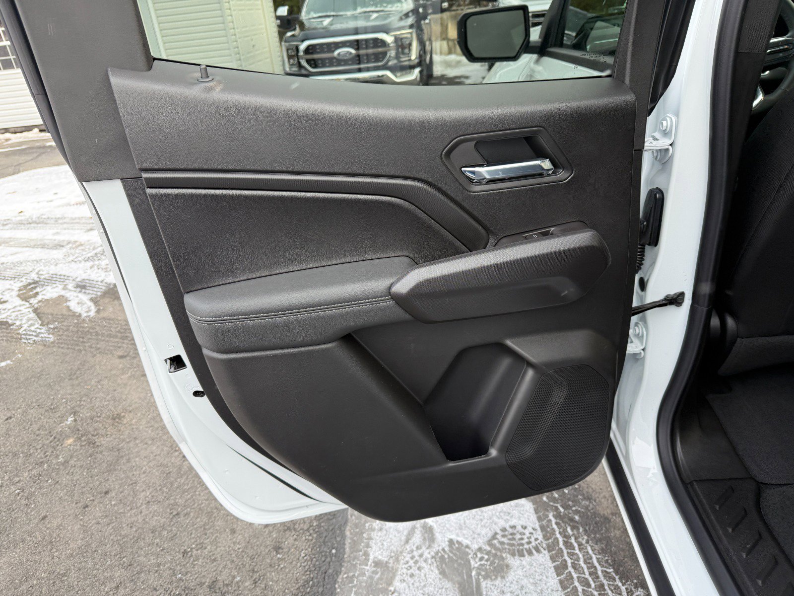 New 2026 GMC Canyon Elevation w/ LPO, Sports Bar Package image 17