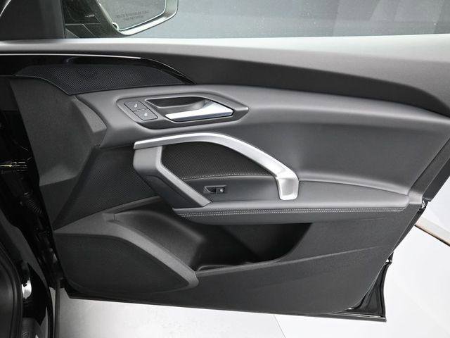 Certified 2025 Audi Q5 Premium w/ Convenience Package image 38