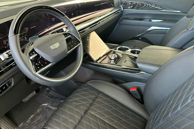 New 2025 Cadillac Escalade IQ Sport 1 w/ LPO, ONYX Package image 10