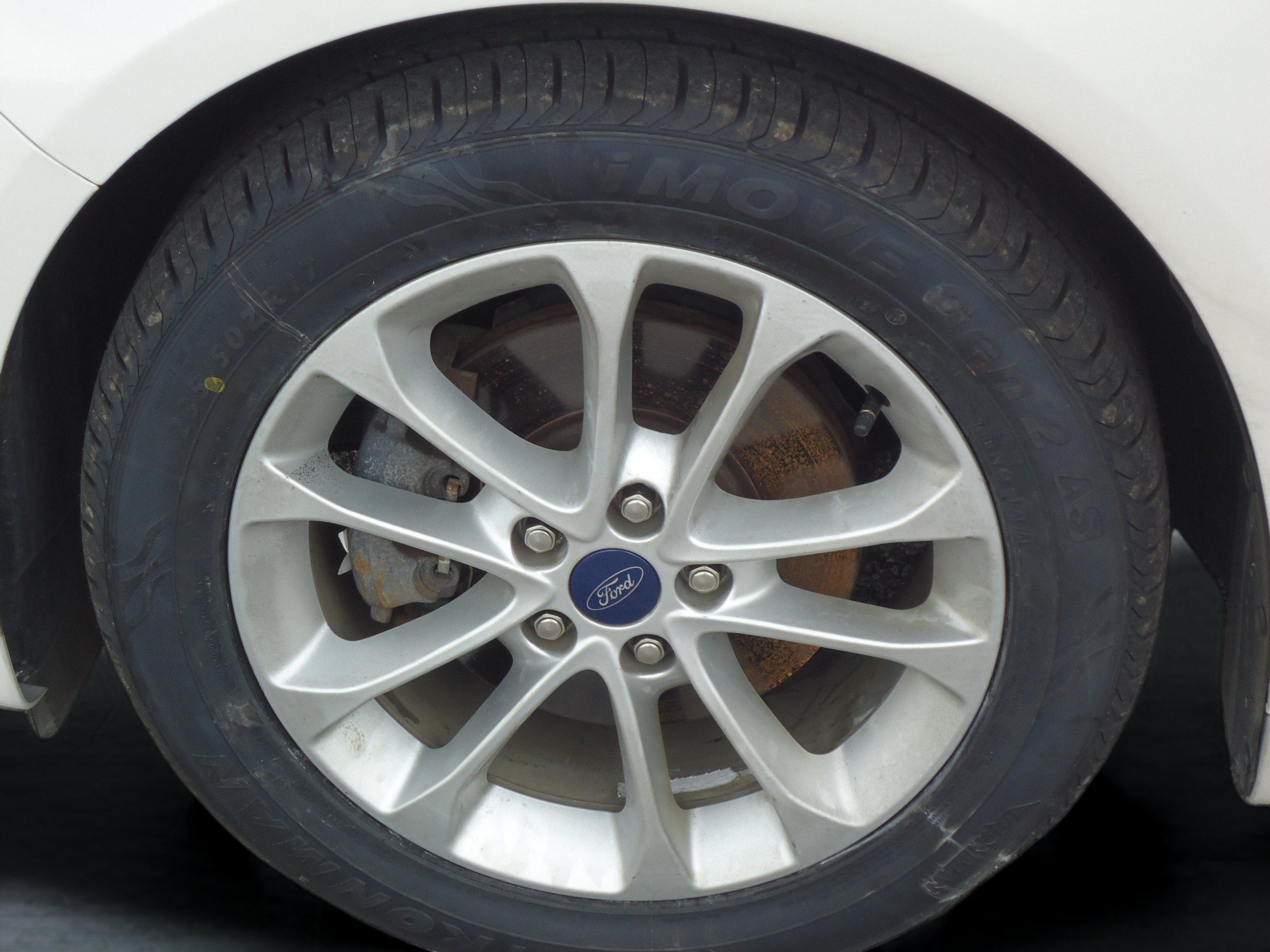 Used 2020 Ford Fusion SEL FWD image 9