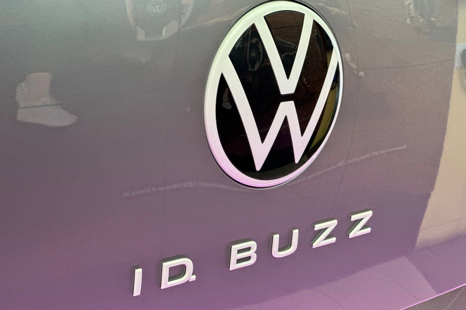 New 2025 Volkswagen ID. Buzz 1st Edition image 27