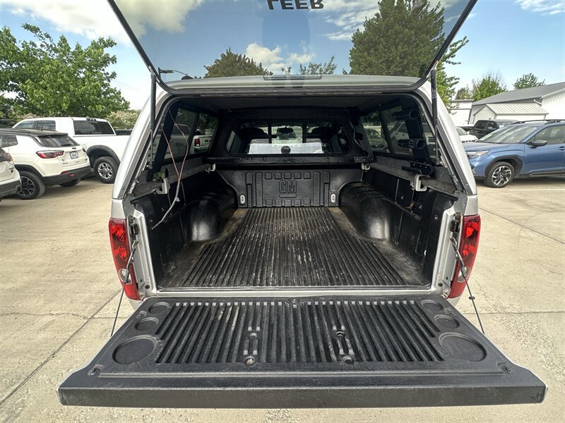 Used 2011 GMC Canyon SLT AWD/4WD image 22