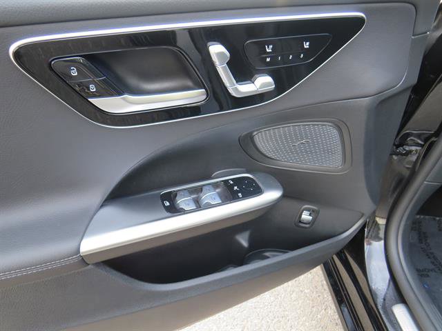 Used 2025 Mercedes-Benz C 300 4MATIC Sedan image 8