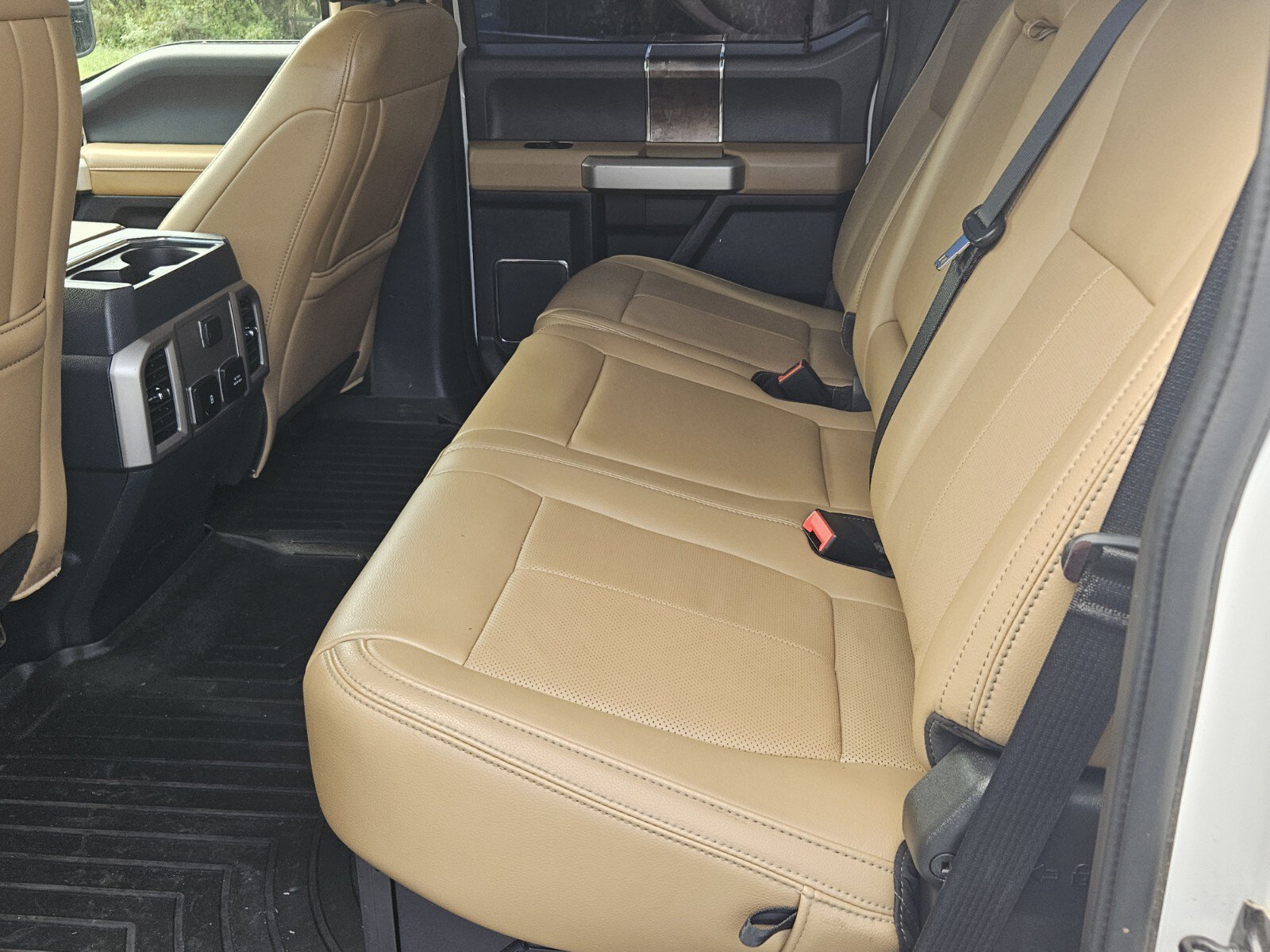 Used 2022 Ford F250 Lariat w/ Lariat Ultimate Package AWD/4WD image 5
