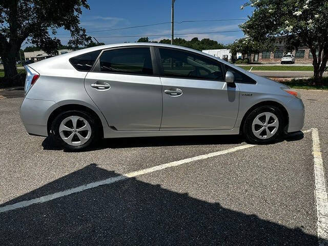 Used 2013 Toyota Prius Three w/ Solar Roof Pkg FWD image 5