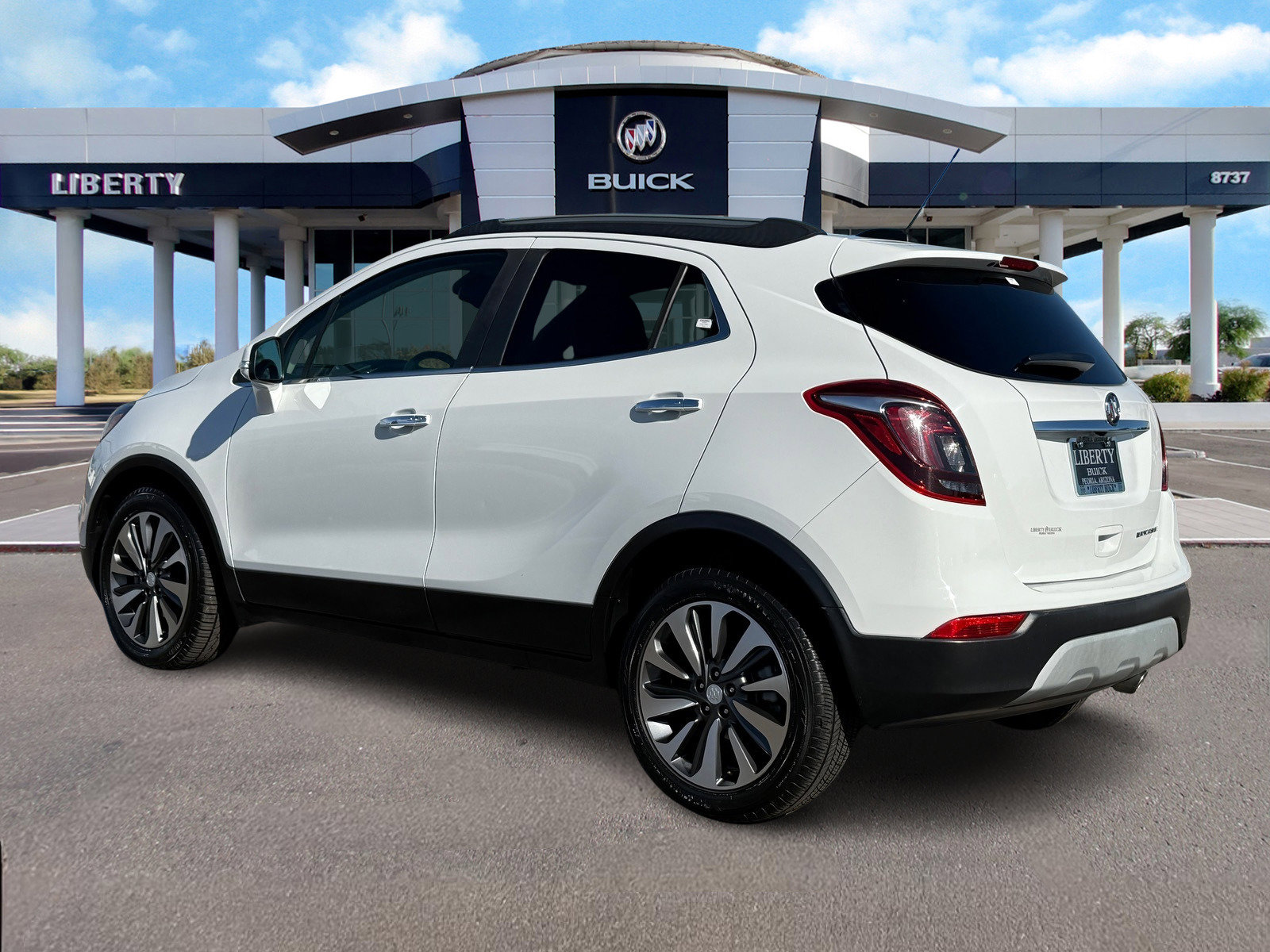 Used 2019 Buick Encore Essence image 6