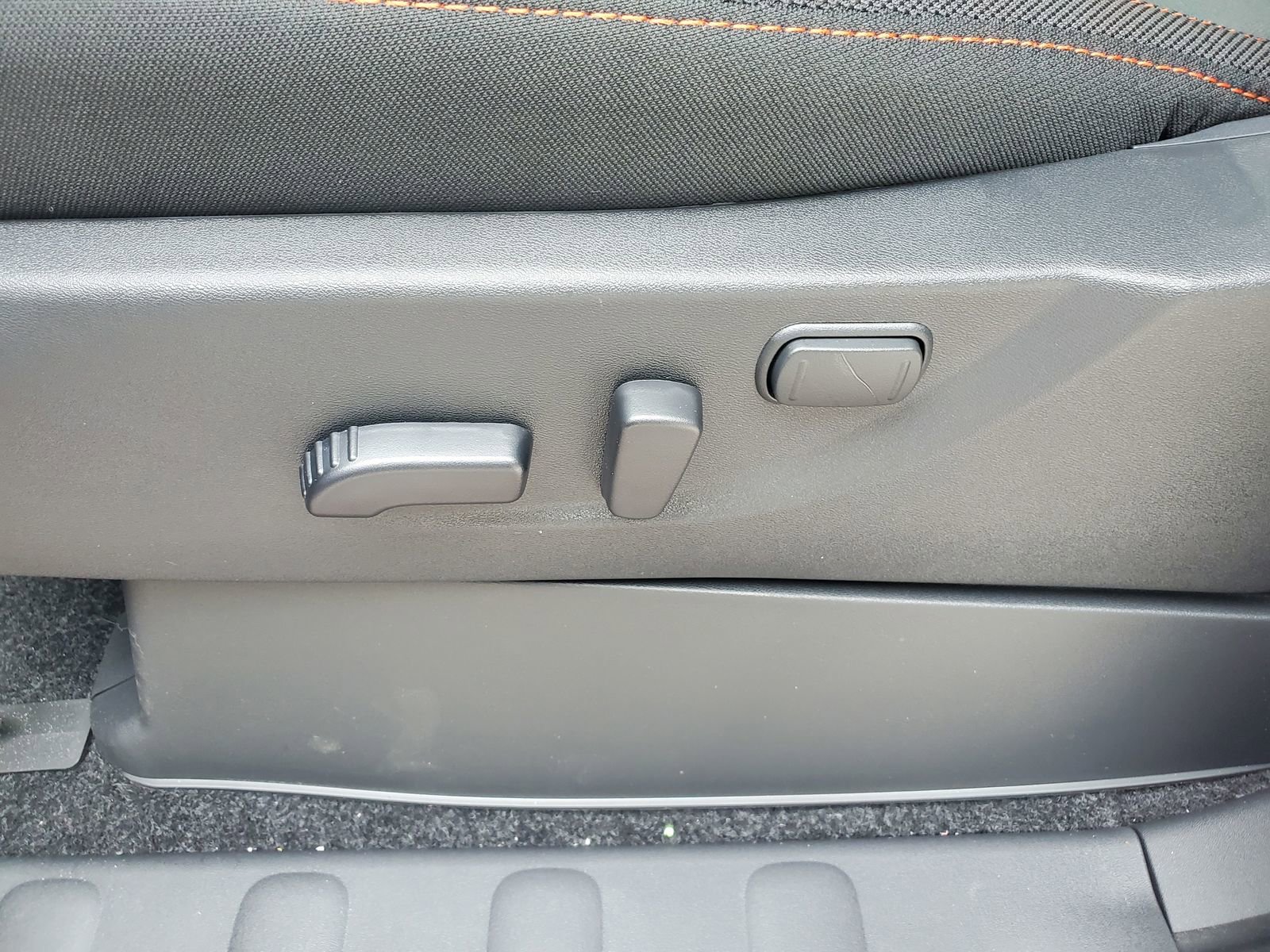 New 2026 Nissan Frontier PRO-4X w/ Pro-4x Convenience Package image 13