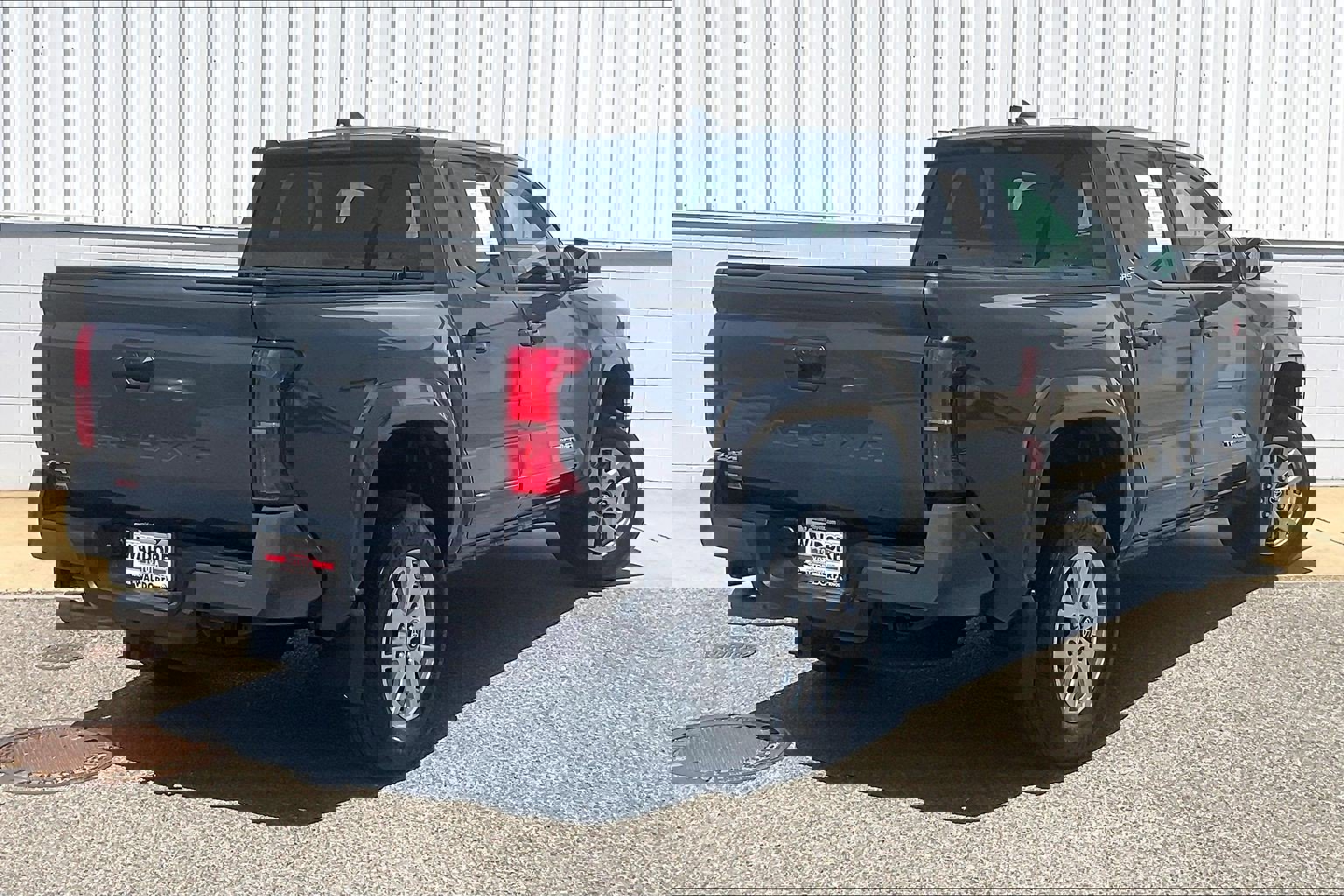 Used 2025 Toyota Tacoma SR5 image 17