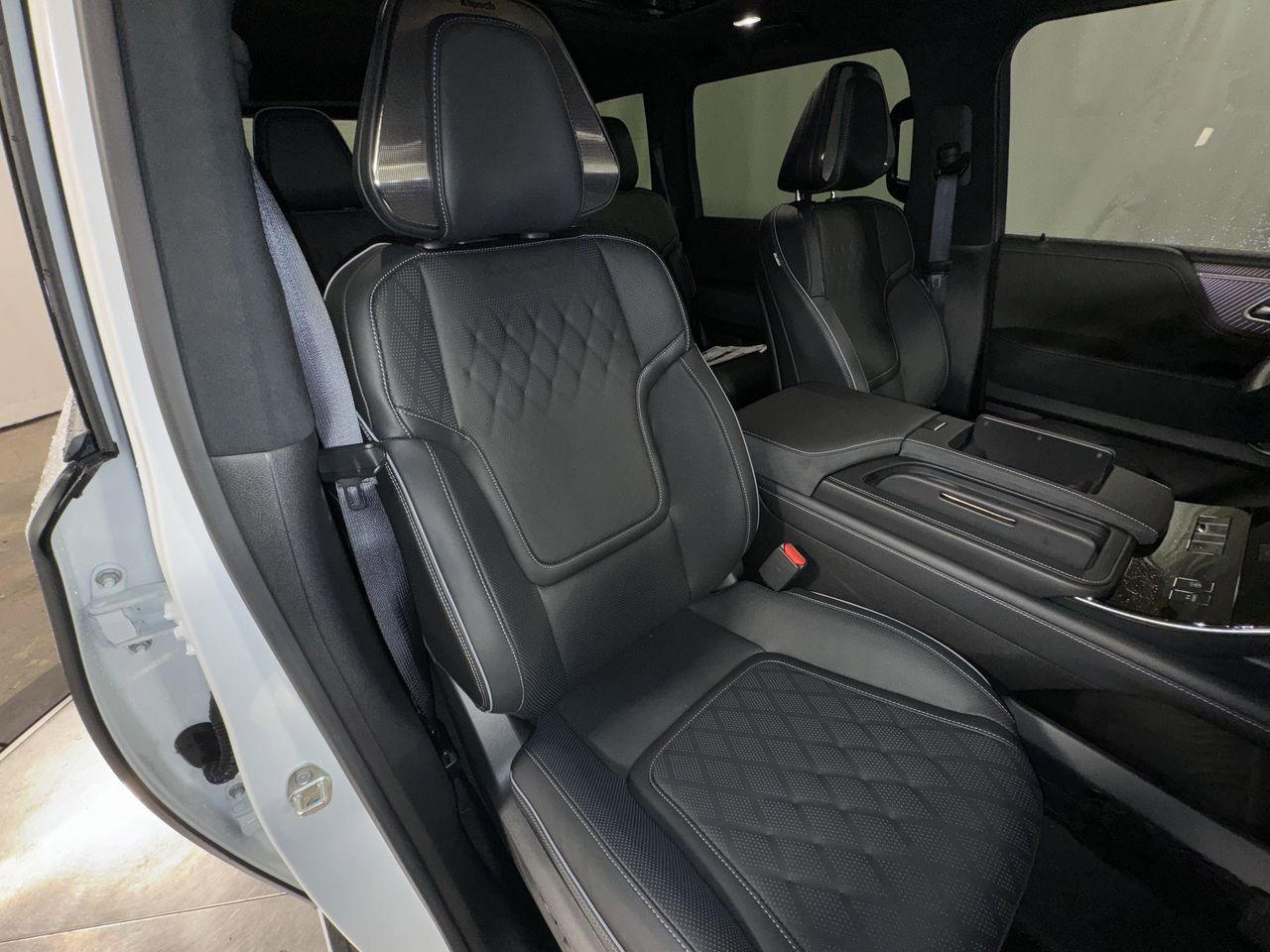 Used 2025 INFINITI QX80 Autograph w/ Premium Cargo Package image 65