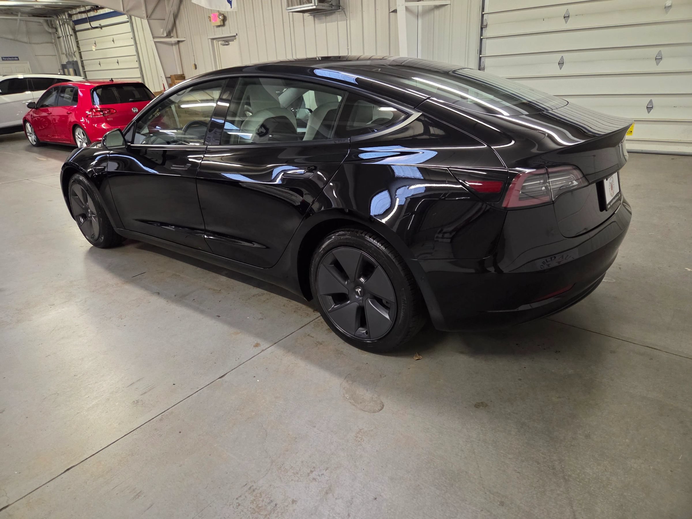 Used 2022 Tesla Model 3 Long Range AWD/4WD image 4