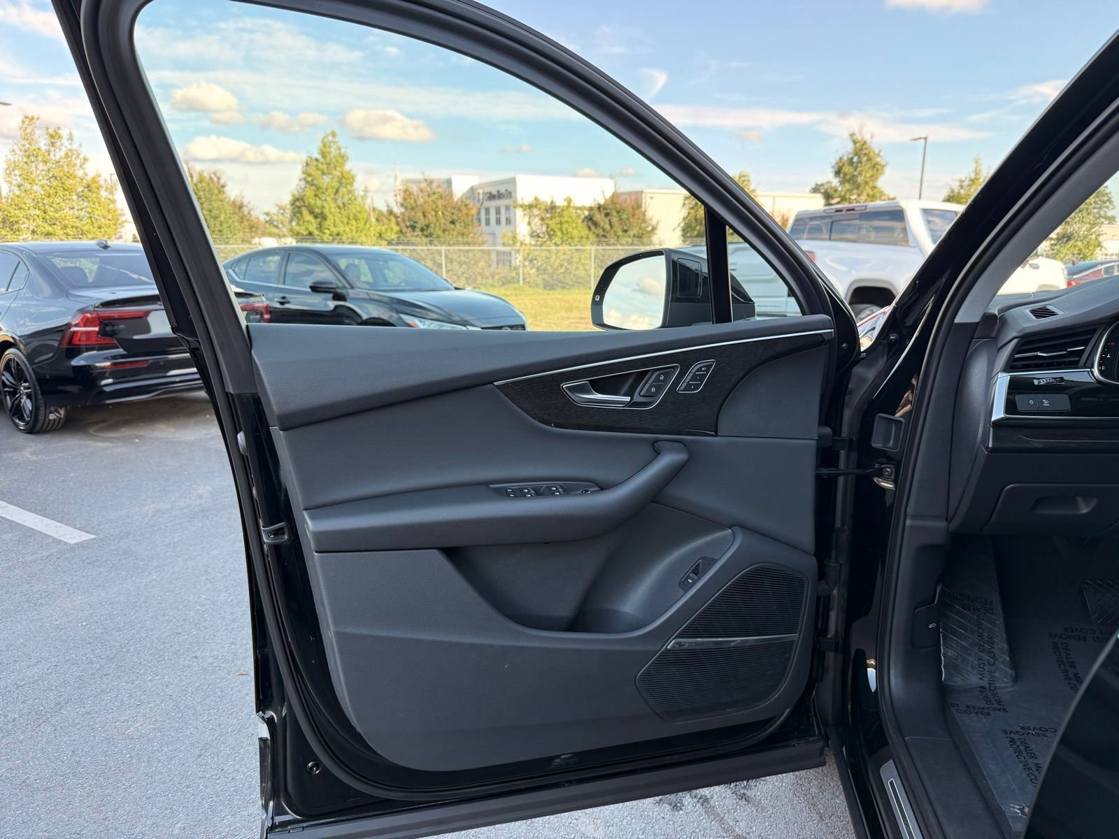 Used 2021 Audi Q7 3.0T Premium Plus image 10