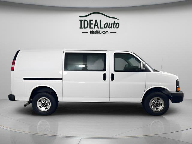 Used 2015 GMC Savana 2500 image 4
