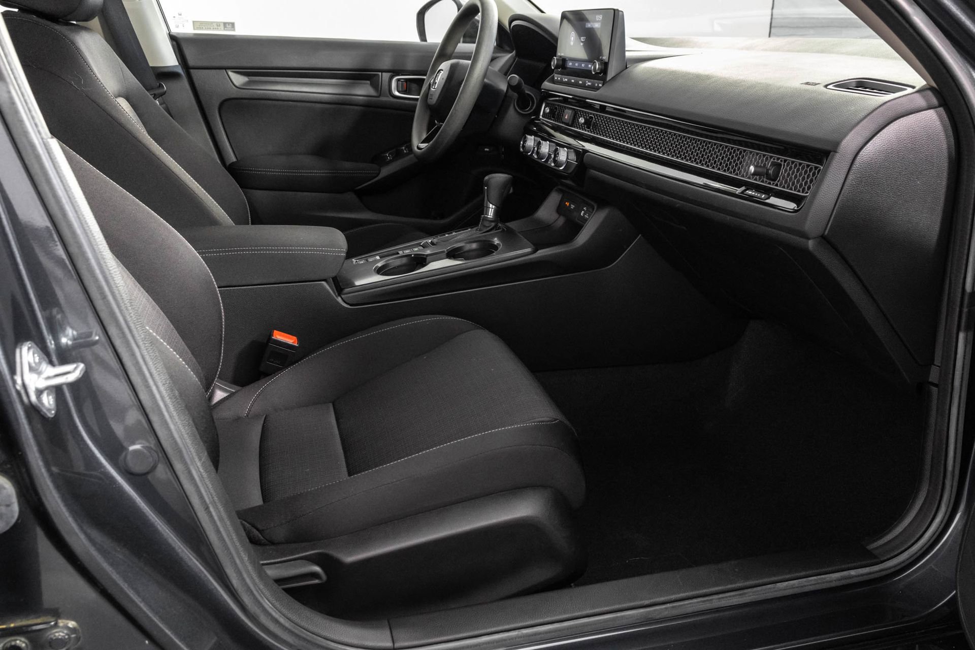 Used 2023 Honda Civic LX image 39