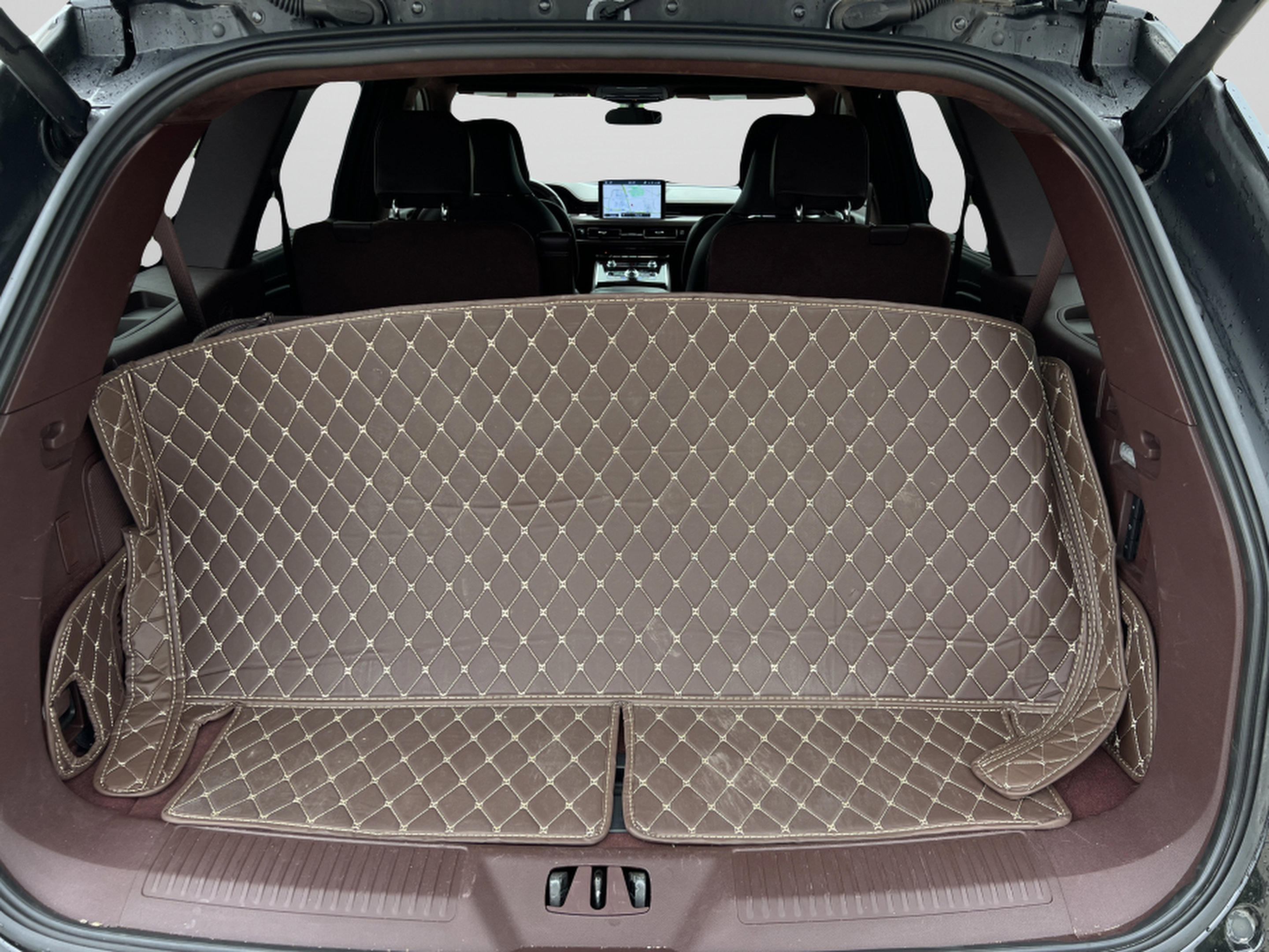 Certified 2024 Lincoln Aviator Black Label w/ Class IV Trailer Tow Package AWD/4WD image 27