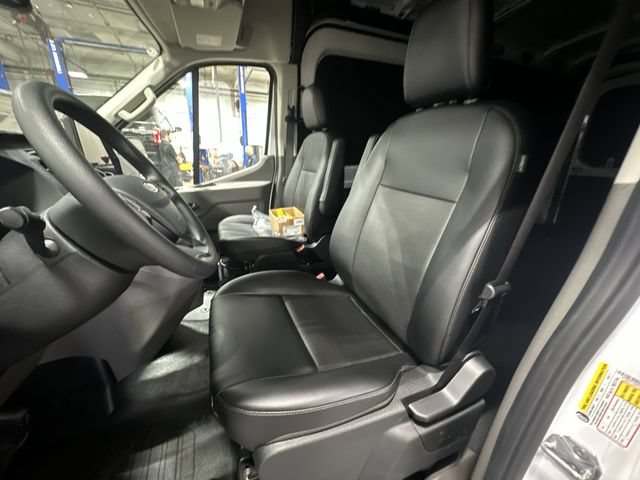 New 2026 Ford Transit 250 148 Medium Roof w/ Load Area Protection Package RWD image 17