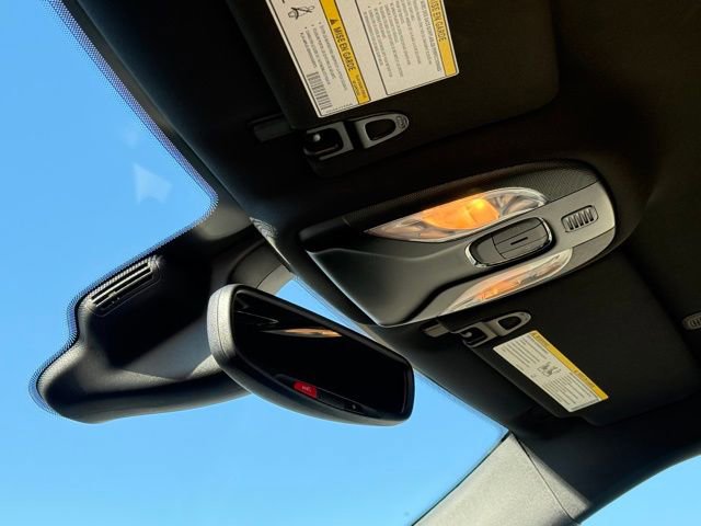 Used 2025 Jeep Compass Limited image 25