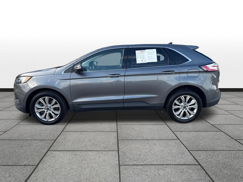 Used 2022 Ford Edge Titanium AWD/4WD image 2