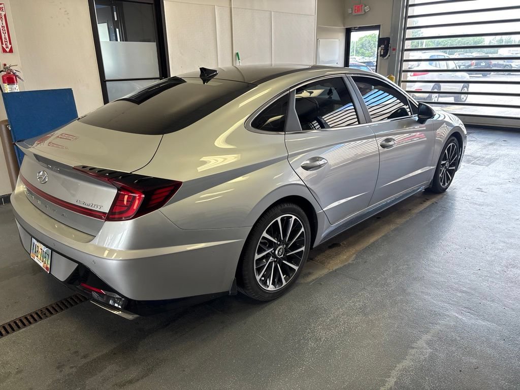 Used 2021 Hyundai Sonata Limited FWD image 9