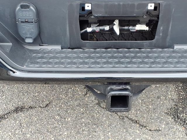 Used 2024 Chevrolet Colorado W/T w/ Advanced Trailering Package image 15